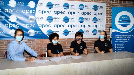 Convenio APEC-ADIDAS